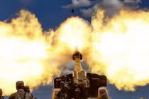 Xem pháo, tên lửa Trung Quốc tập trận dồn dập