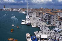 1,7 triệu USD bị cướp chớp nhoáng trên thuyền 