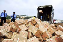 Cảnh sát Trung Quốc hủy 47 tỷ USD hàng giả 