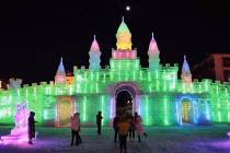 Hoành tráng, lễ hội băng tuyết Trung Quốc-Nga-Mông Cổ