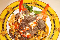 Món ăn “đại gia” giá cắt cổ ngon - bổ thế nào?