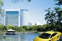 Khách sạn tặng siêu xe Lamborghini Gallardo LP560-4 cho khách