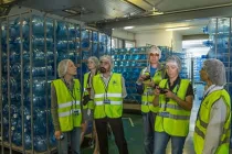 Cận cảnh quy trình “ra lò” bình nước lọc tinh khiết