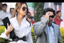 Phu nhân của các tỷ phú chuộng hàng hiệu nào?