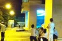 Một phụ nữ rơi từ tầng 8 chết thảm