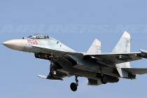 Xem tiêm kích Su-27 bay bảo vệ Trường Sa