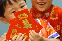 “Săn tiền cực độc” lì xì đầu năm mới