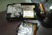 Tai nạn thương tâm do pin điện thoại phát nổ