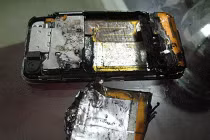 Tai nạn thương tâm do pin điện thoại phát nổ