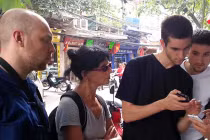 Du khách Pháp bị đe dọa ở phố cổ Hà Nội