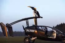 Ô tô bay có “1-0-2” trên thế giới