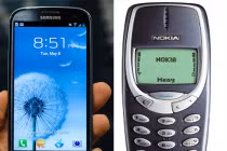 Nokia “cục gạch” khiến Galaxy SIV “bẽ mặt“