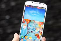 Samsung Galaxy S IV trắng xuất hiện tại Việt Nam