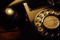 Trò lừa từ các cuộc điện thoại lúc nửa đêm