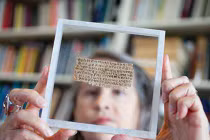 Giả thuyết về vợ chúa Jesus và những truyền thuyết kỳ bí