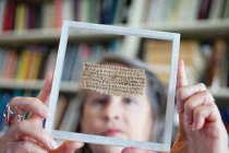 Giả thuyết về vợ chúa Jesus và những truyền thuyết kỳ bí