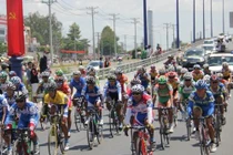 Rộn rã đua xe hướng đích Dinh Thống Nhất