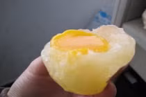 Hiểm họa từ trứng gà Trung Quốc 500 đồng/quả