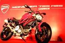 “Quái thú” Ducati Monster 795 ABS 2013 trình làng