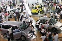 Kịch bản nào cho thị trường ô tô Việt Nam năm 2013?