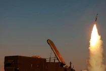 Tên lửa S-300 Trung Quốc tập trận ở sa mạc