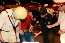 Đề xuất cho phép bắn đối tượng chống người thi hành công vụ