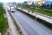 Cận cảnh 17km dải phân cách cần 48 tỷ đồng... tháo dỡ