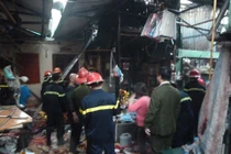 Hà Nội: Bà hỏa thiêu rụi hàng chục ki-ốt chợ Đồng Tâm