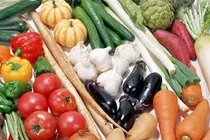 Rau củ Trung Quốc bị phun thuốc trừ sâu nhiều thế nào?