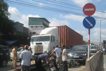 4 người thương vong vì tai nạn liên tiếp do xe container