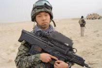 Hàn Quốc vũ trang súng “khủng” cho lính tuyến đầu
