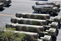 Ba tên lửa đạn đạo TQ “chọc thủng” Mỹ