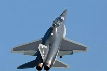 Máy bay huấn luyện TQ “cho không ai lấy“