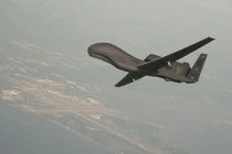 “Cỗ máy do thám vô địch” RQ-4 soi Triều Tiên