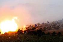 Pháo, máy bay Đài Loan thi nhau tập oanh tạc