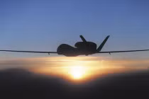 Hàn Quốc phát triển UAV tầm trung đối phó Triều Tiên