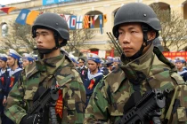 Lai lịch súng ống “lạ” Hải quân Đánh bộ VN