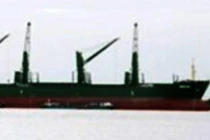 Người nước ngoài chết trong tư thế treo cổ trên tàu