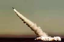 Tên lửa đạn đạo nằm phục dưới biển có khả thi?