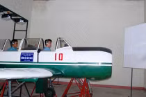 Việt Nam chế cabin lái mô phỏng máy bay Yak-52