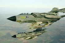 Đo sức mạnh của “cơn lốc diệt tăng” Tornado GR.4