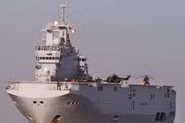 “Nội soi” tàu đổ bộ “khủng” của Pháp sắp tới Việt Nam