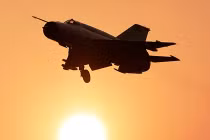 Chiến đấu cơ “cao tuổi nhất” Việt Nam