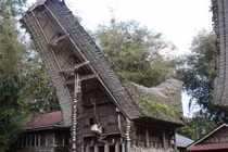 “Hot“: Nhà sàn Indonesia giống hệt hình vẽ trống đồng Việt Nam