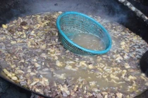 10 món ngon Việt vừa ăn... vừa khóc thét