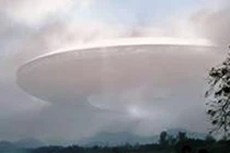 Xôn xao mây hình đĩa bay xuất hiện trước chùa Thiên Mụ