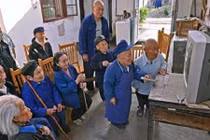 Ðiều lạ ở những ngôi làng biến đổi gene như ngôi làng ma