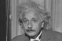 Mối tình bí mật của Einstein với nữ điệp viên Liên Xô