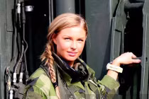 Mê mẩn vẻ đẹp phong trần của các nữ quân nhân Bắc Âu