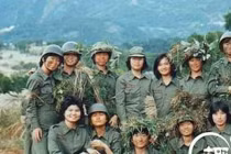 Những hình ảnh kỳ lạ về nữ quân nhân Đài Loan